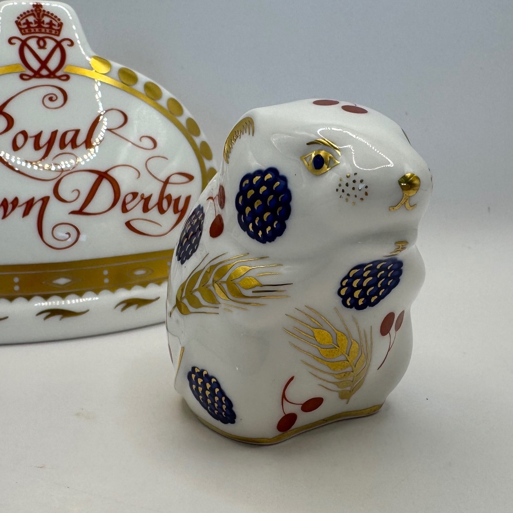 Royal Crown Derby Harvest Mouse 1986 Bone China Paperweight Figurine